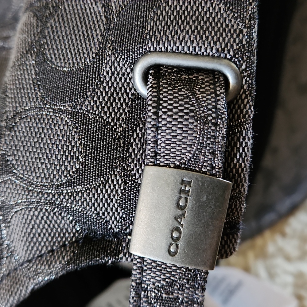 Gorgeous NWT Coach Metallic Signature Baseball Hat ⚾️ 🖤 - Picture 6 of 12